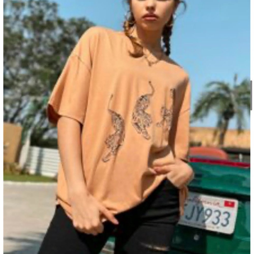 Tiger Print Graphic T shirt